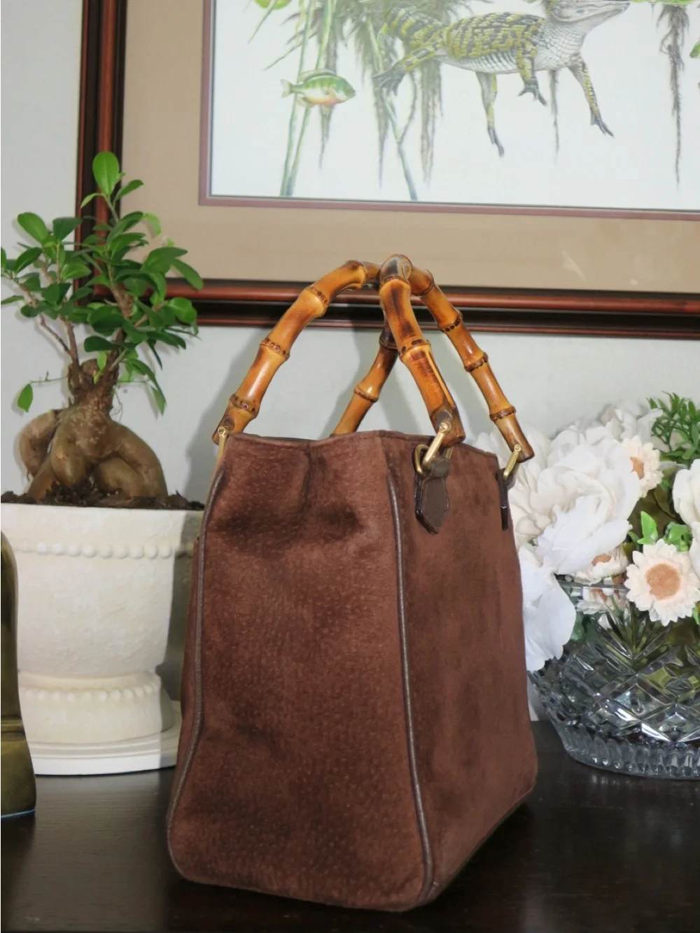 ✨ Vintage Gucci Small Bamboo Suede Handbag ✨ - Picture 2 of 10